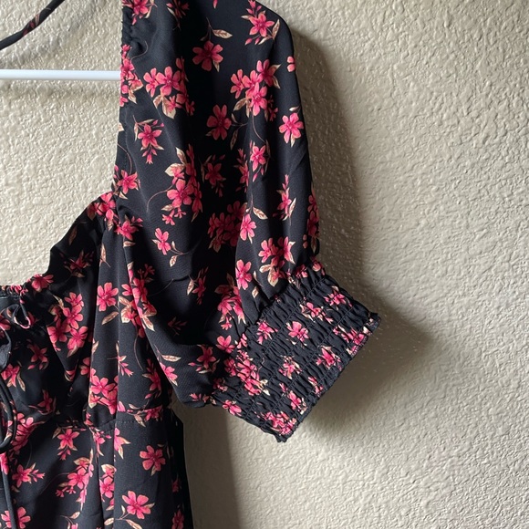 Black pink floral dress, size medium, summer/spring, NWT, above the knee - Picture 3 of 6
